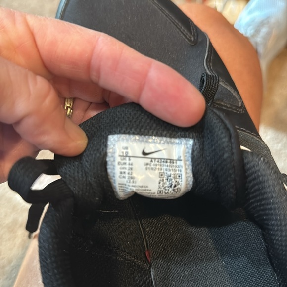 Nike - Picture 5 of 5